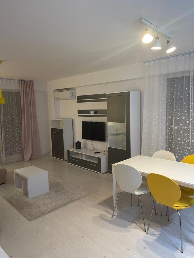 Tranzzit Airport Apartment II Otopeni Bagian luar foto