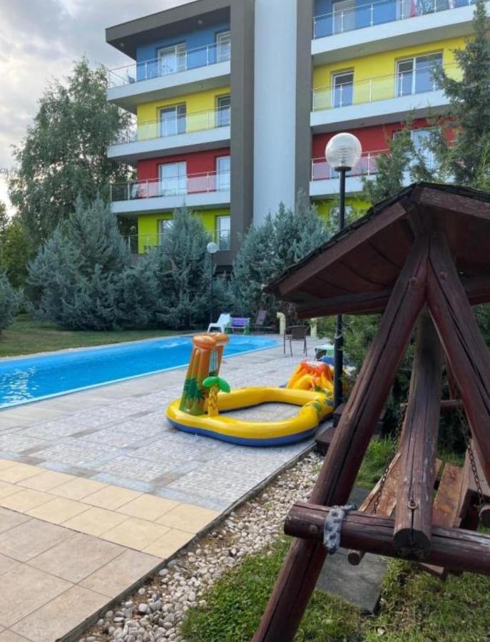 Tranzzit Airport Apartment II Otopeni Bagian luar foto