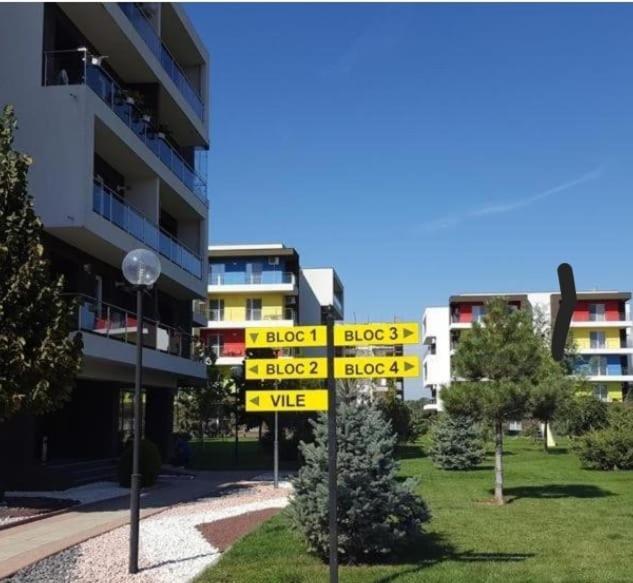 Tranzzit Airport Apartment II Otopeni Bagian luar foto